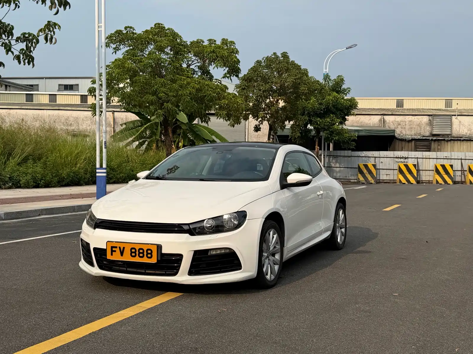 صورة 1 - Volkswagen Scirocco