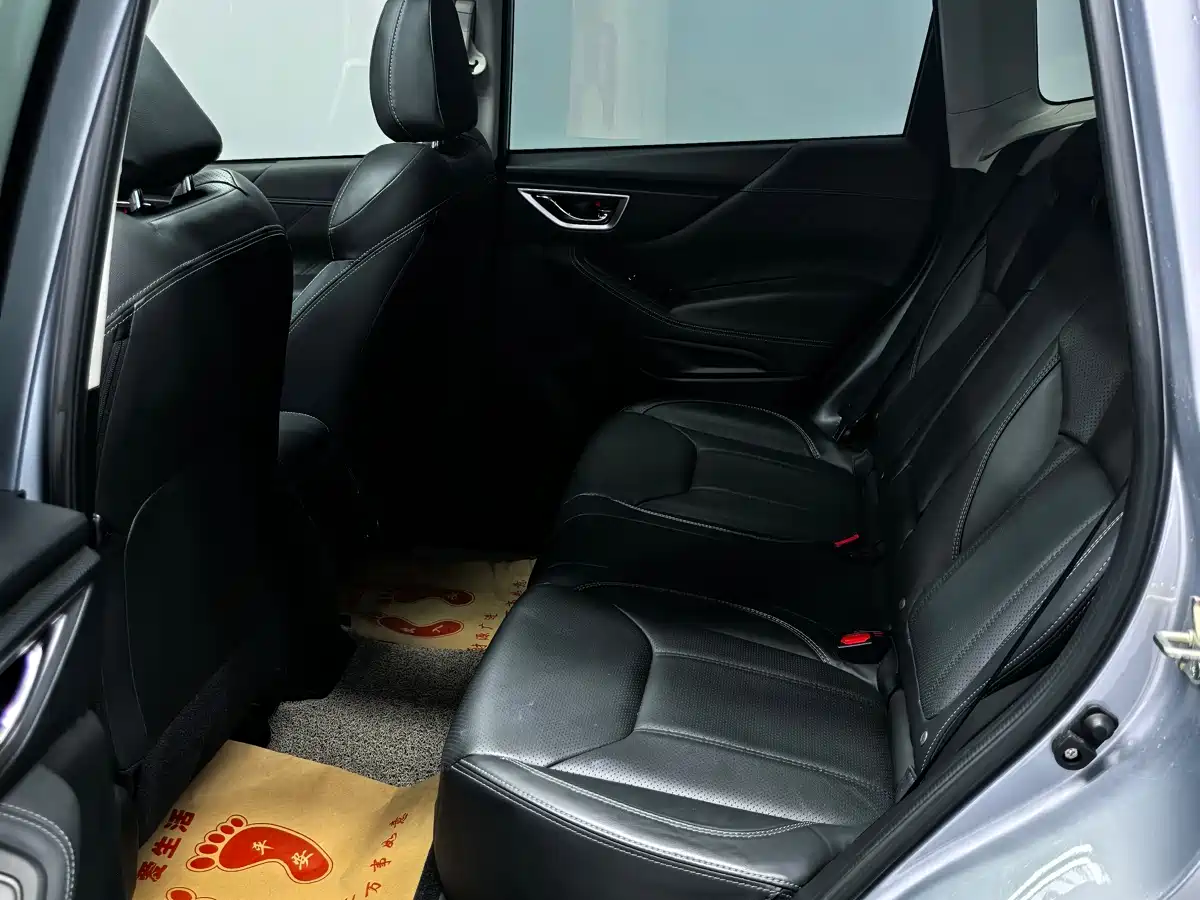 Subaru Forester 2020 2.0i Luxury Edition фото 22