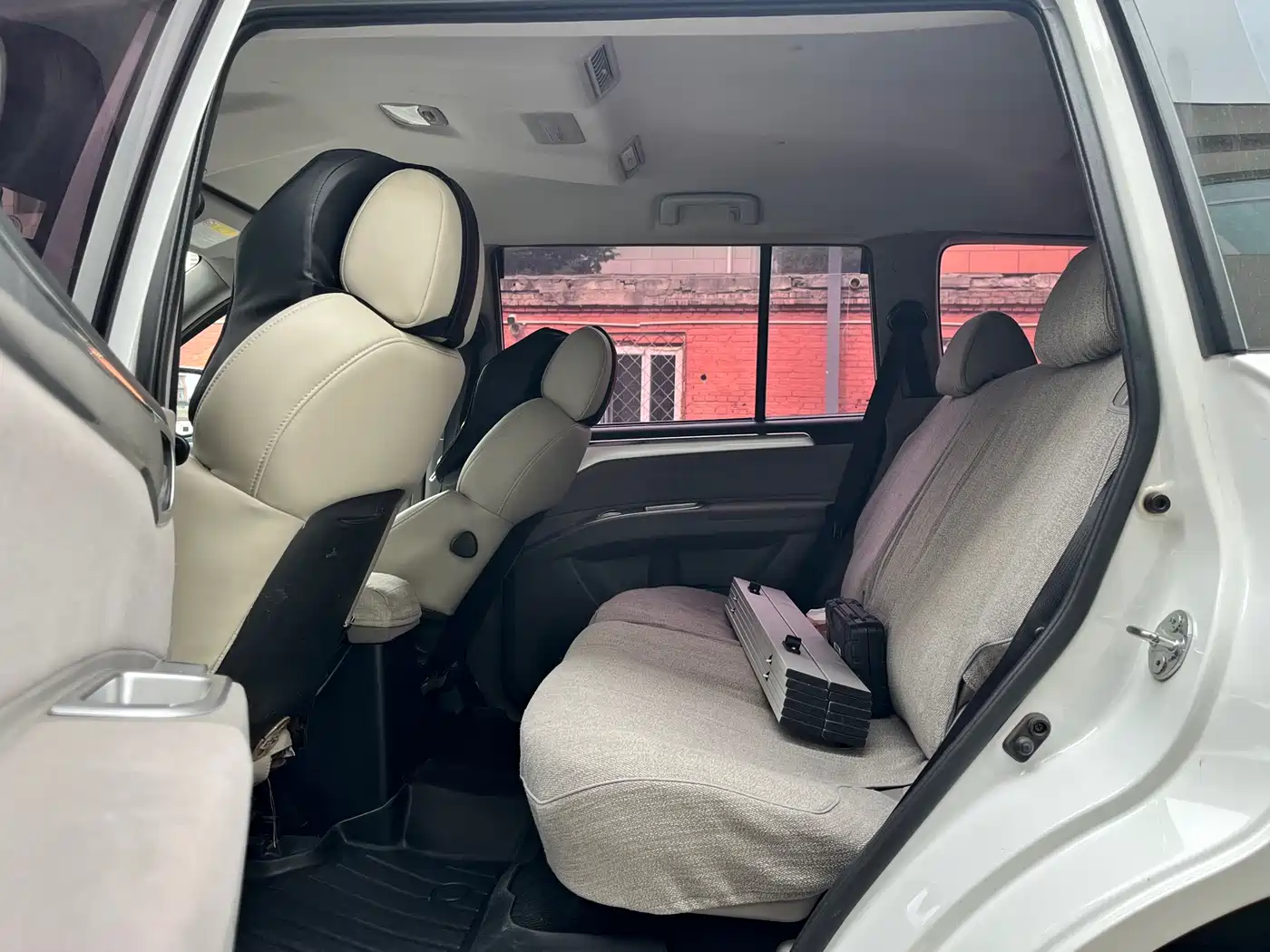Mitsubishi Pajero Sport 2013 3.0L AWD Executive фото 10