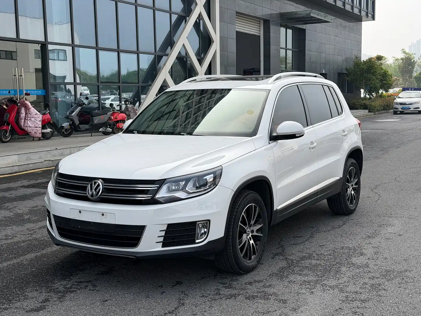 Volkswagen Tiguan 2015 1.8TSI Automatic 2WD Highline