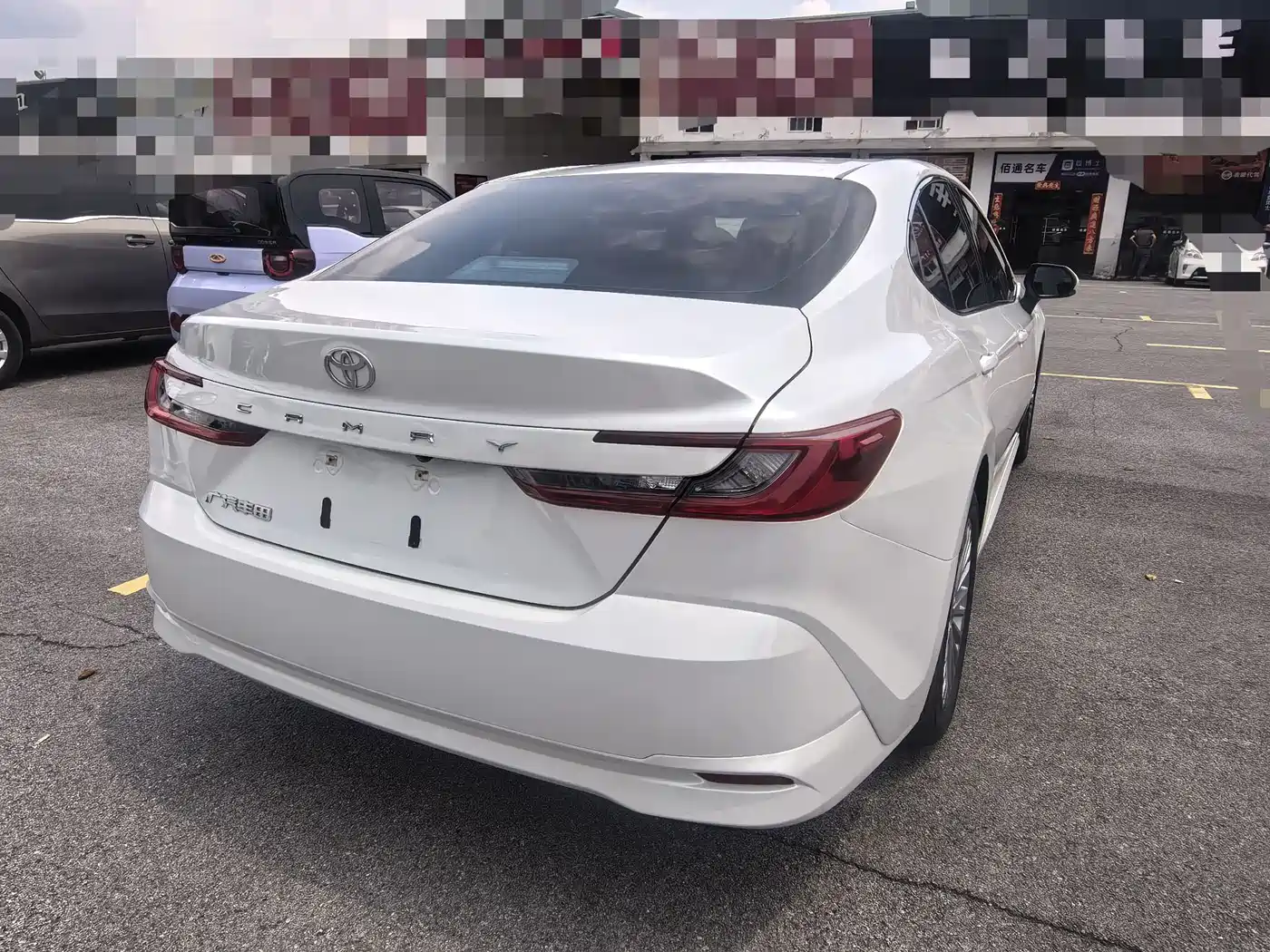 TOYOTA CAMRY