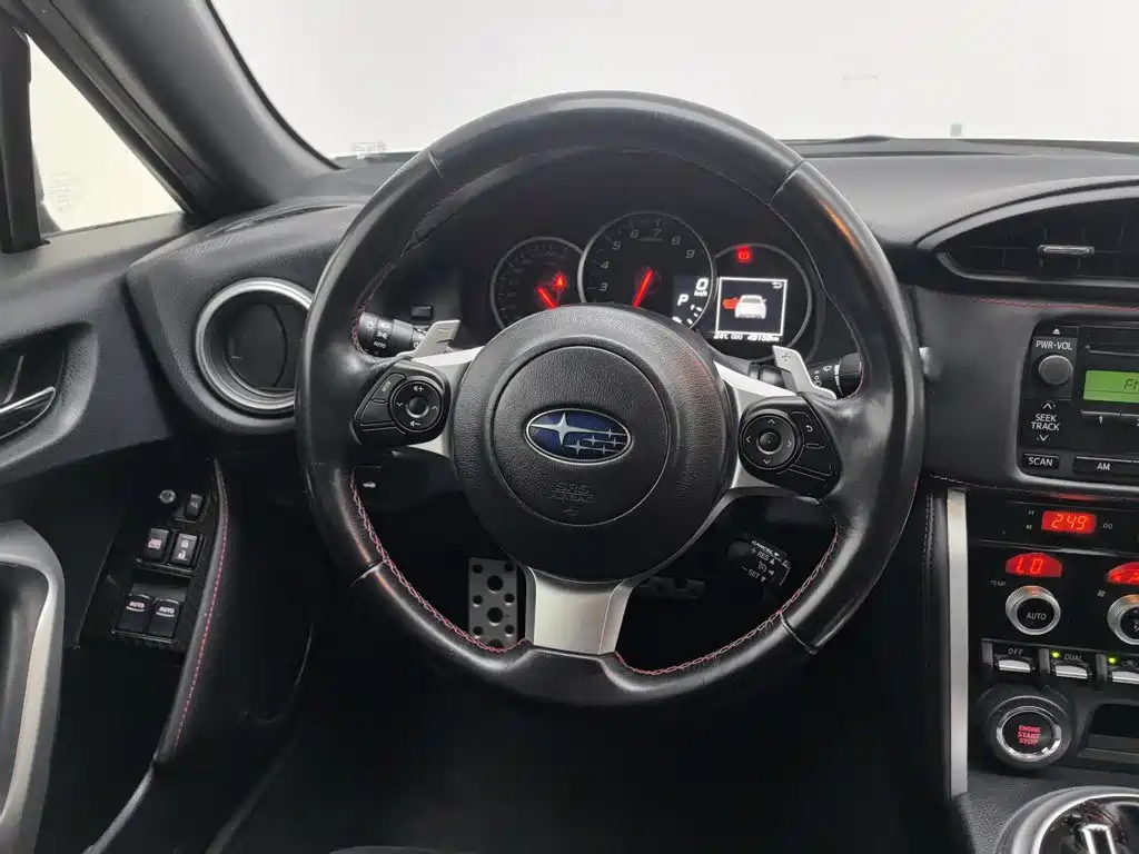 Фото 11 - Subaru BRZ