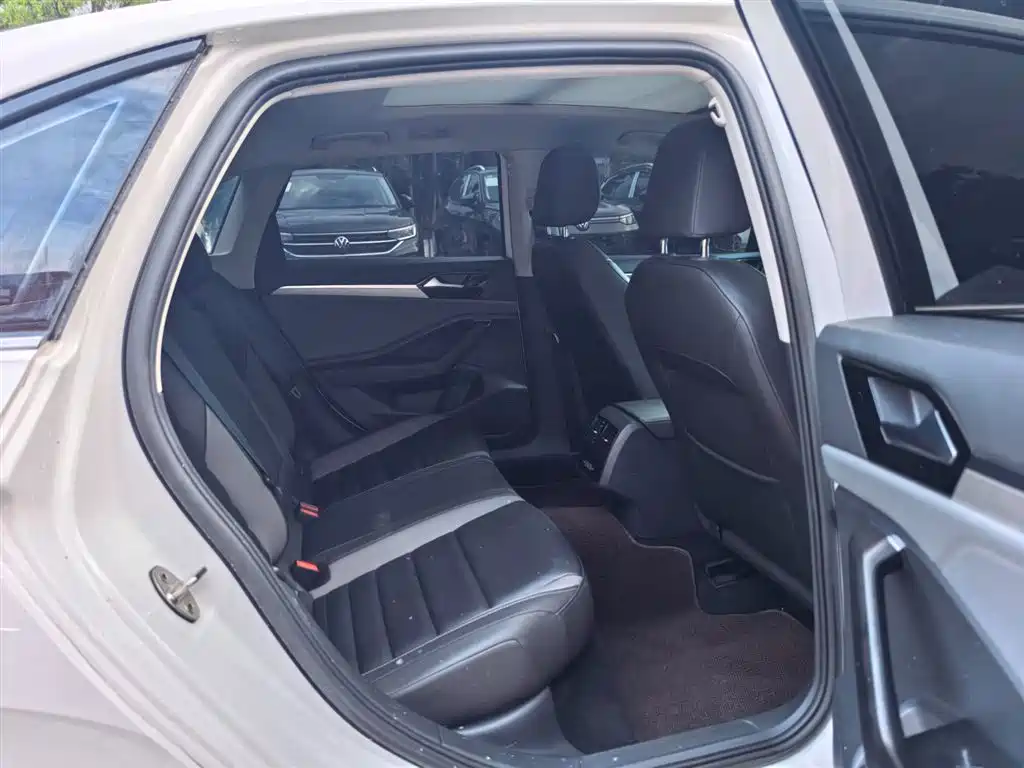 Volkswagen Sagitar 2022 280TSI DSG Soaring Edition фото 11