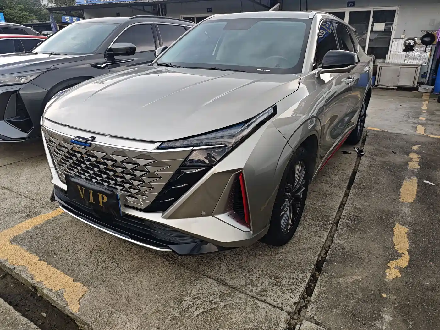 Changan Oshan Z6 2023 2023 Blue Whale 1.5T DCT Smart Premium