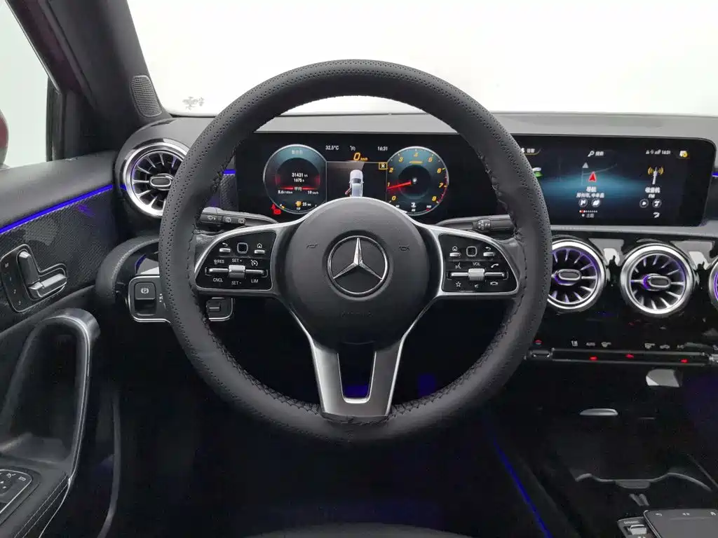 Mercedes-Benz A-Class (Import) 2021 2021 A 200 Fashion