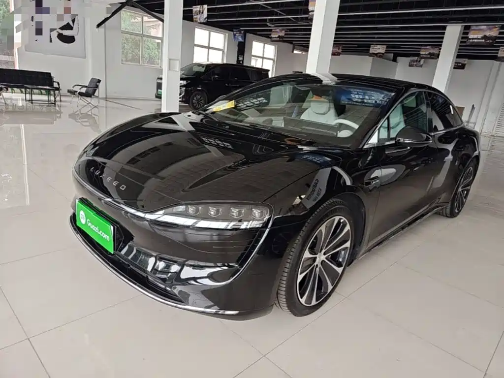 Photo 2 - Zhijie S7
