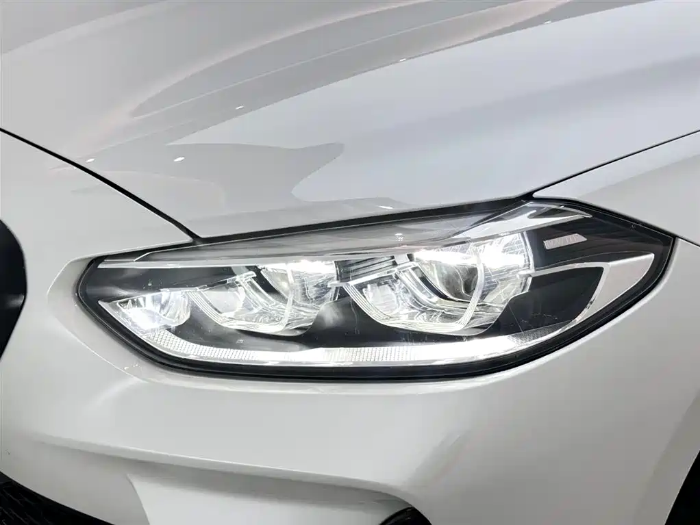 BMW 1 Series 2022 125i M Sport Shadow Edition фото 16
