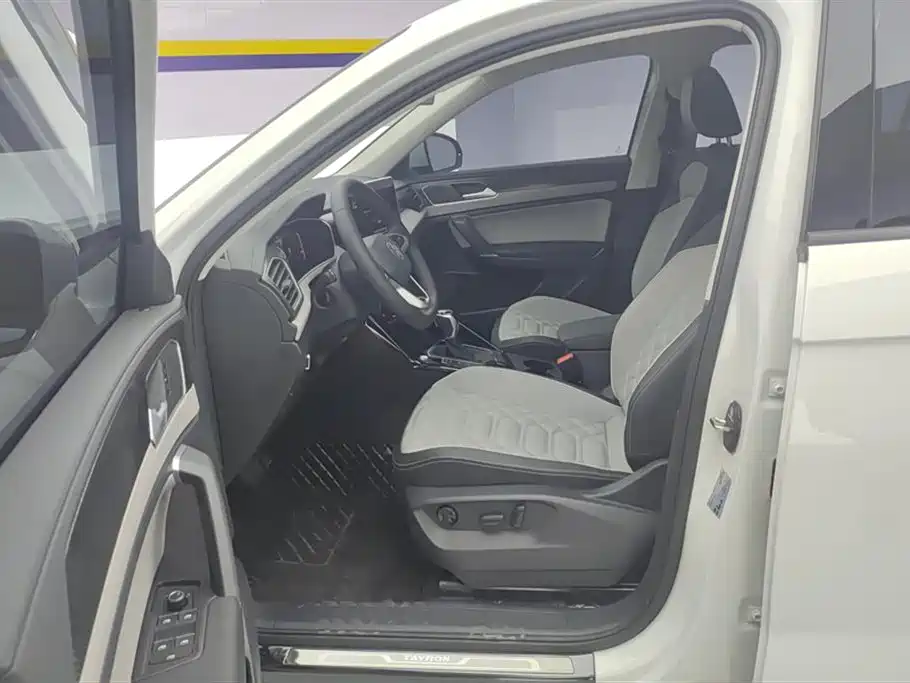 Volkswagen Tayron 2026 Model Shared Edition 300TSI фото 9