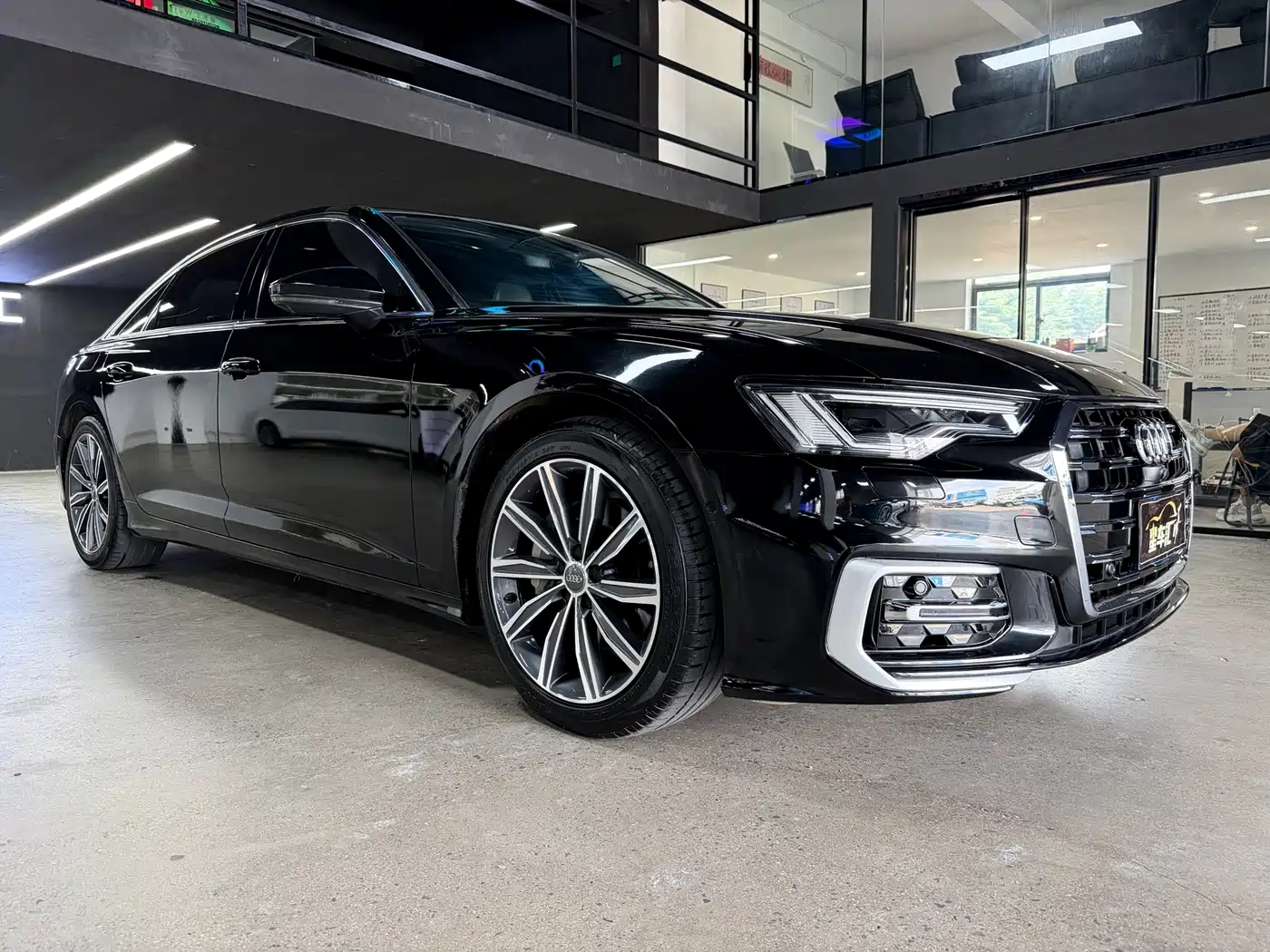 Фото 3 - Audi A6L
