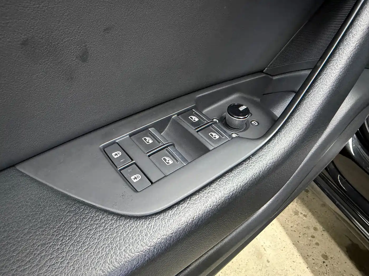 Фото 20 - Audi A6L