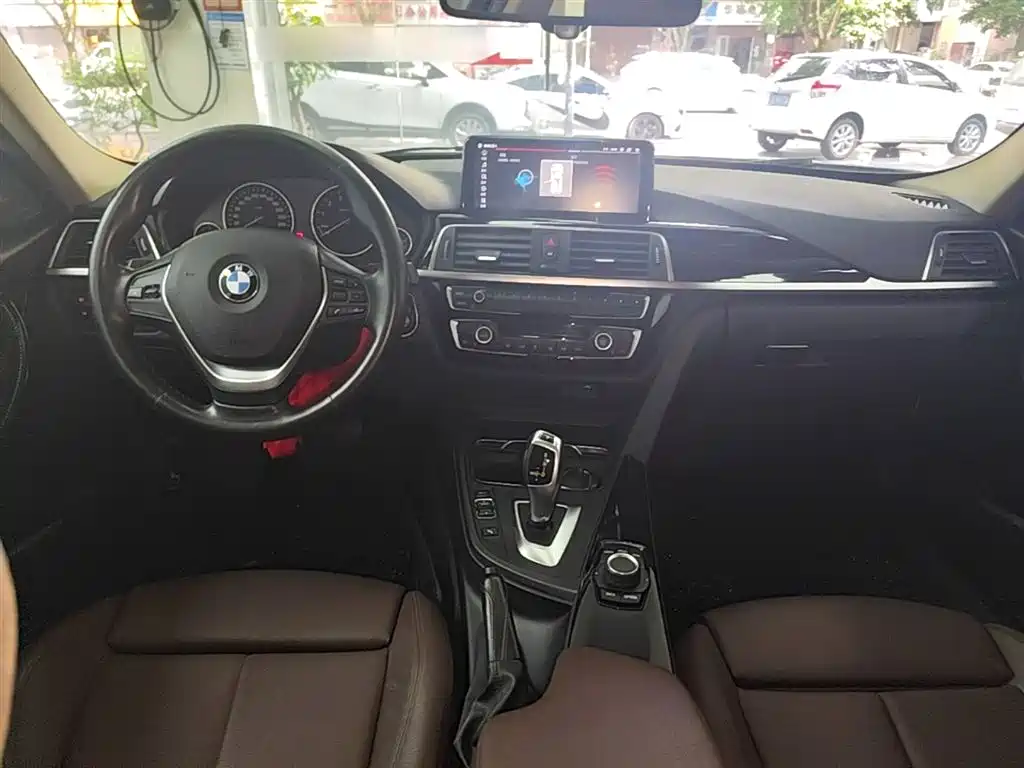 BMW 3 Series 2018 320Li Fashion Style фото 10