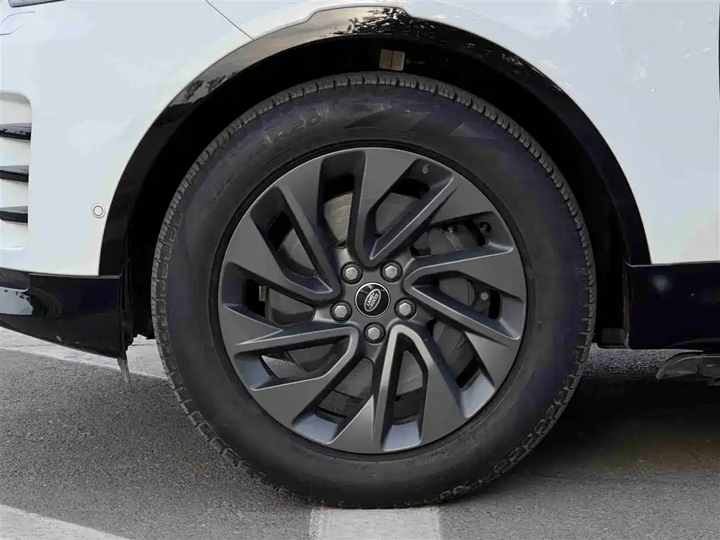 Land Rover Discovery 2023 Facelift 360PS R-Dynamic S фото 4