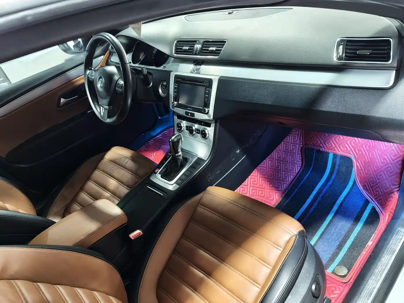 Volkswagen FAW-Volkswagen CC 2016 Model 1.8TSI Luxury фото 4