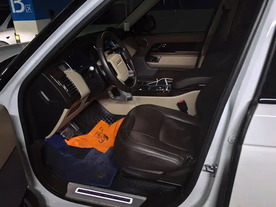 Фото 9 - Land Rover Range Rover