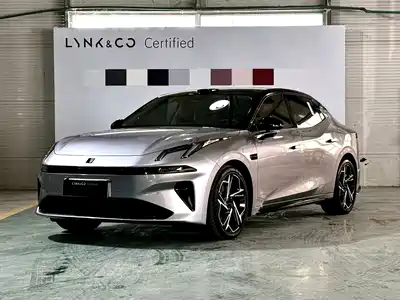 Lynk & Co 07 EM-P