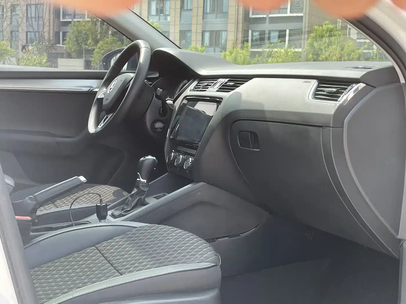 Škoda Octavia 2019 TSI280 DSG Luxury Edition фото 6