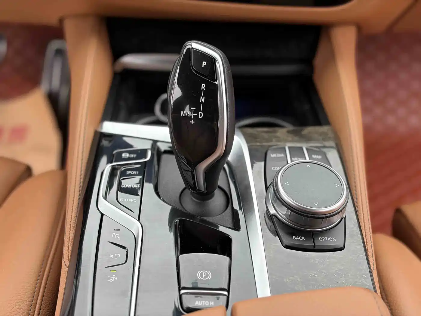BMW 6 Series GT 2021 630i M Sport Package фото 10