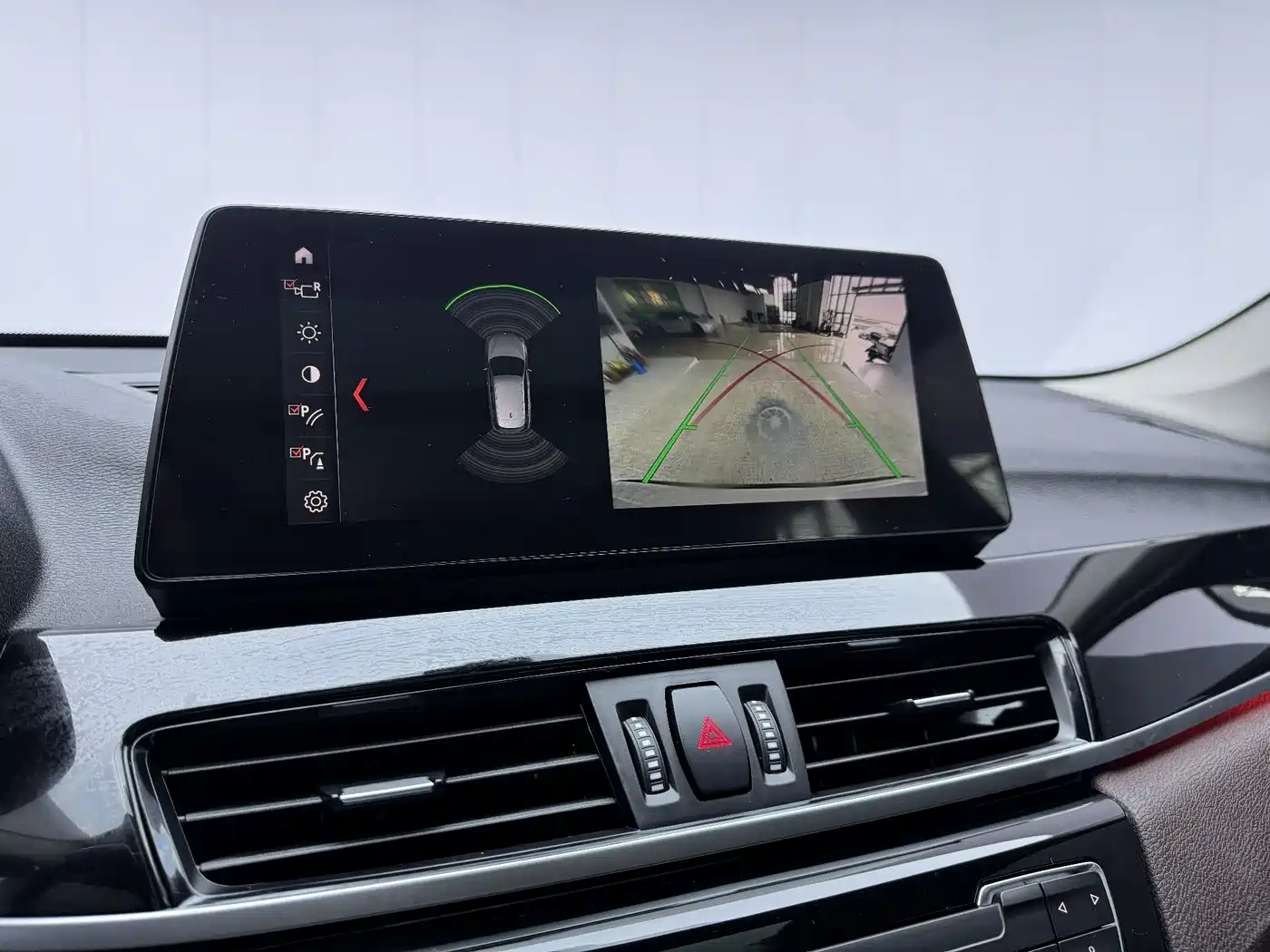 BMW X1 2022 sDrive25Li Leading фото 10