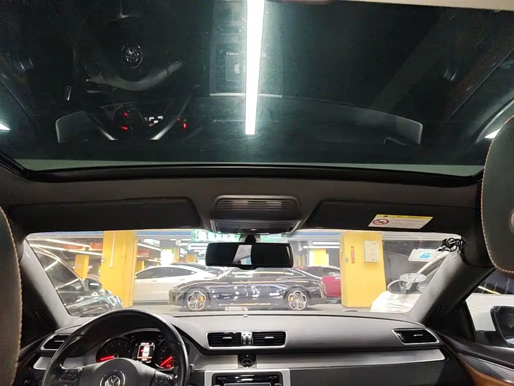 Volkswagen FAW-Volkswagen CC 2015 1.8TSI Luxury фото 18