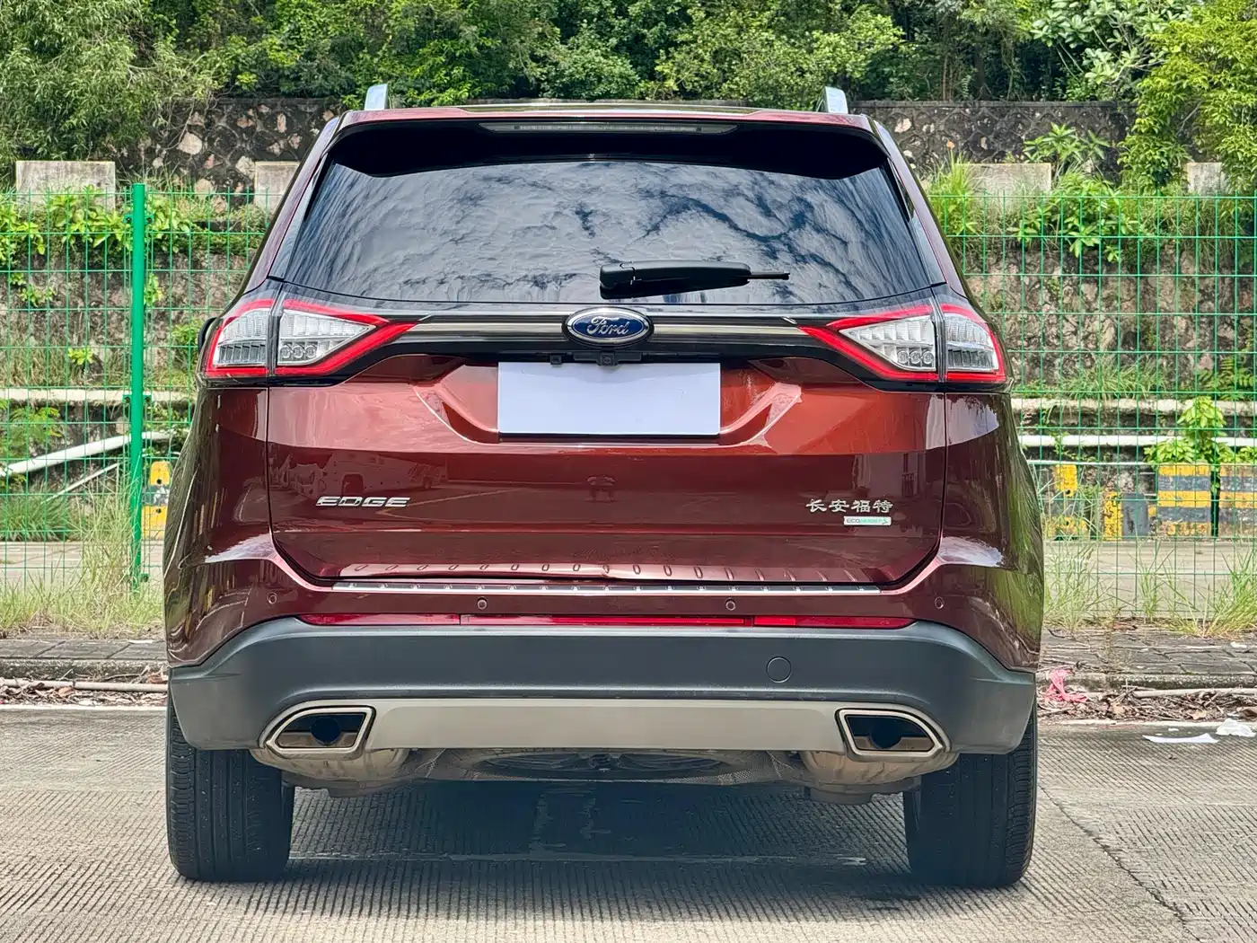 Фото 18 - Ford Edge