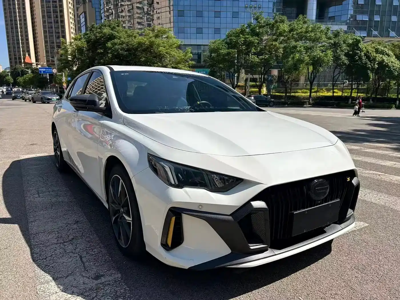 GAC Trumpchi Trumpchi Emkoo 2023 270T DCT J16 Edition фото 3