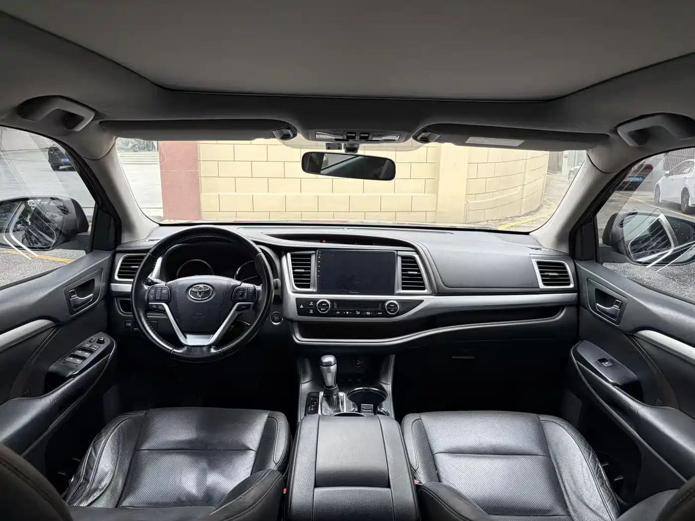 Toyota Highlander 2015 2.0T AWD Luxury Edition 7-seater фото 10