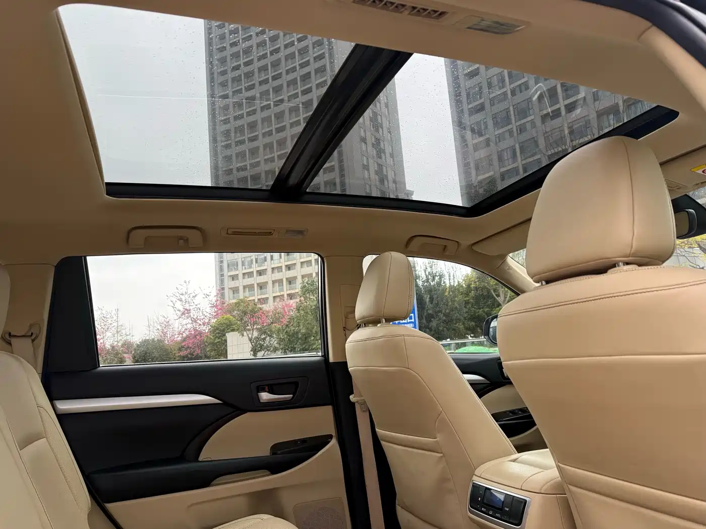 Toyota Highlander 2018 2.0T 4WD Luxury 7-seater China VI фото 23
