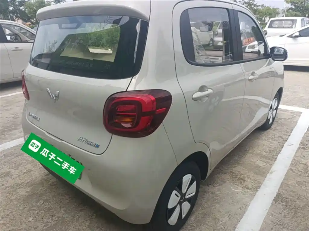 Wuling Motors Hongguang MINIEV 2026 2025 4-Door Advanced