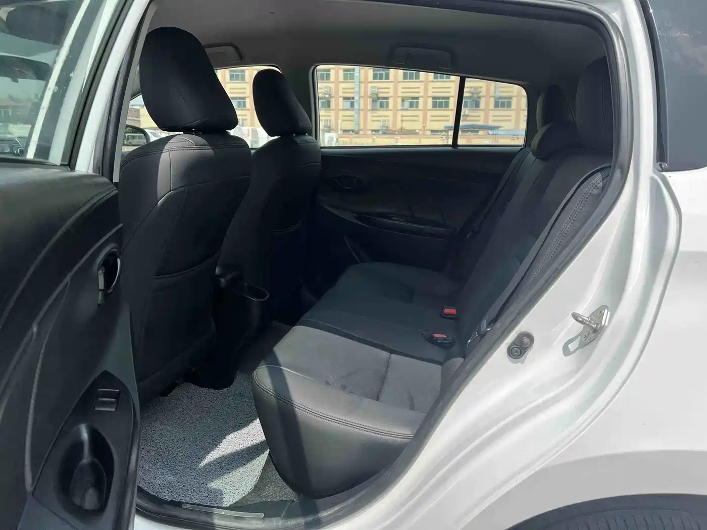 Toyota YARiS L Zhi Xuan 2016 Facelift 1.5E CVT Charming Edition фото 9