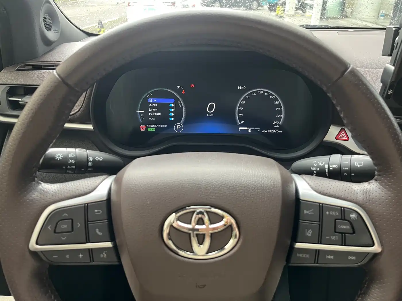 Toyota Sienna 2021 2.5L Hybrid Platinum Edition фото 7