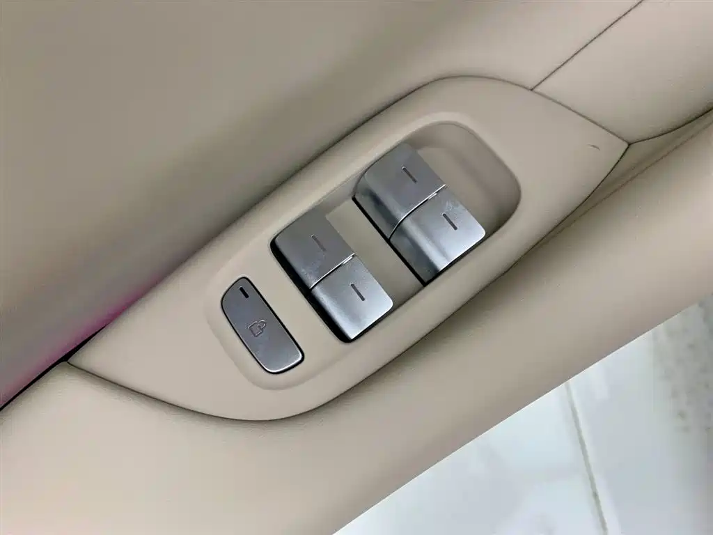 Xiaomi Auto Xiaomi YU7 2025 Ultra Long Range High Performance AWD Max Edition фото 30
