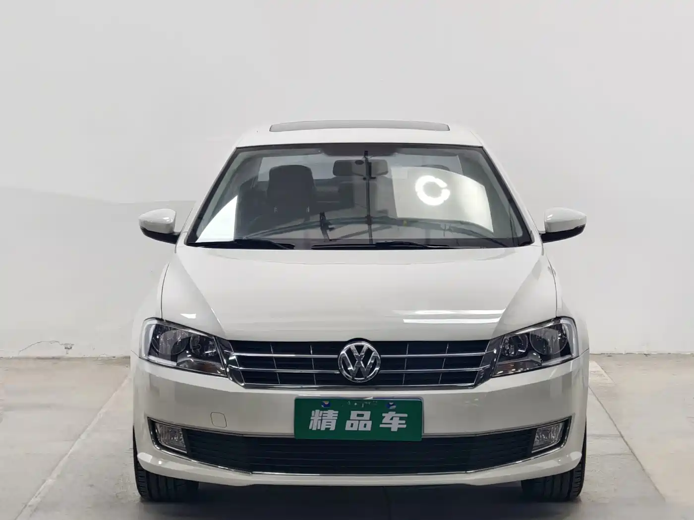 Фото 2 - Volkswagen Lavida