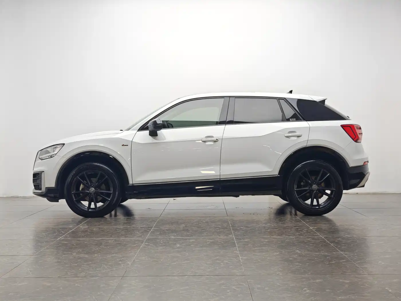 Audi Q2L 2020 35 TFSI Progressive Dynamic Model фото 10