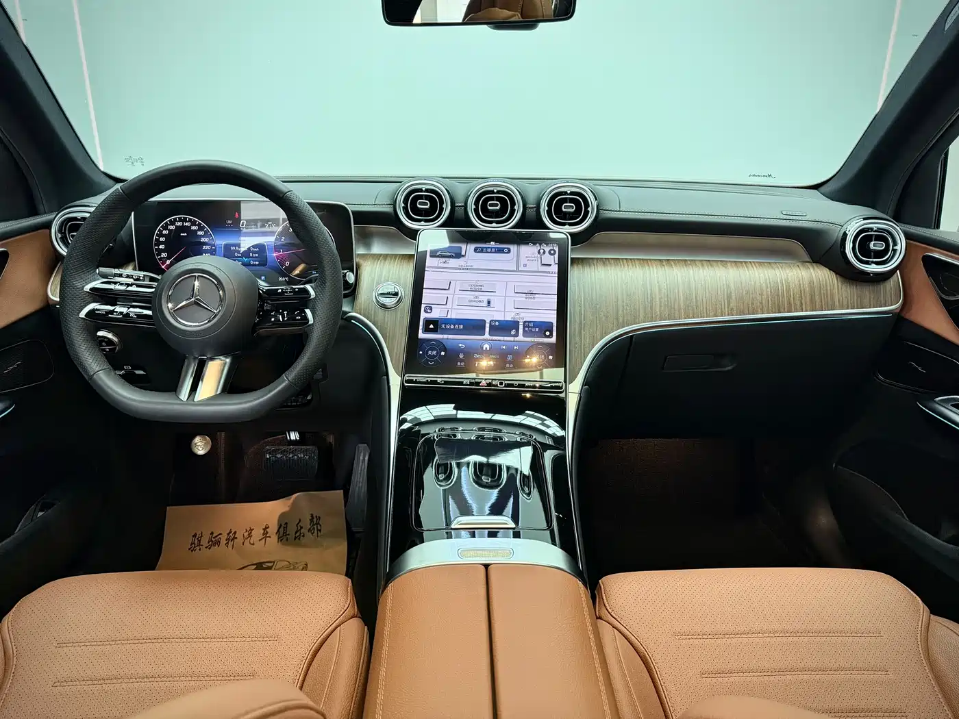Mercedes-Benz GLC 2024 GLC 300 L 4MATIC Luxury 5-seater фото 17