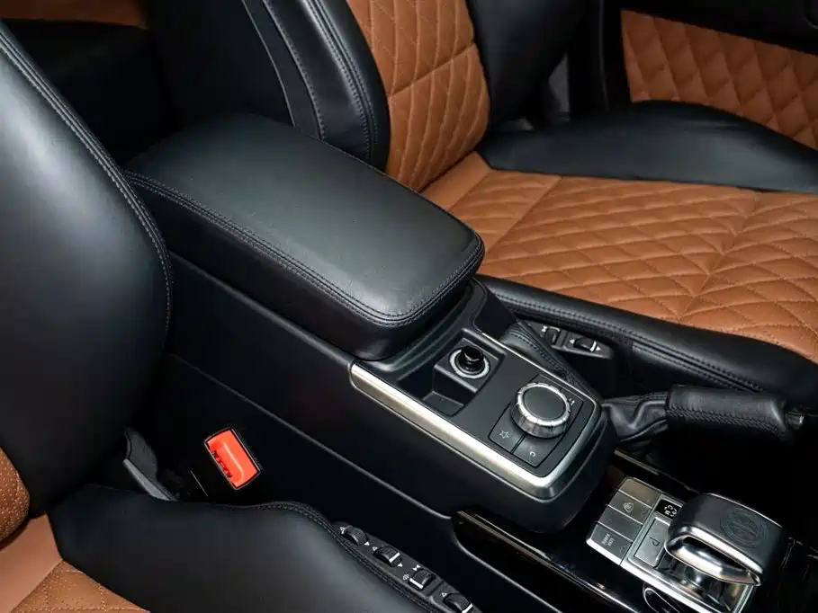 Mercedes-Benz G-Class AMG 2013 AMG G 65 фото 16