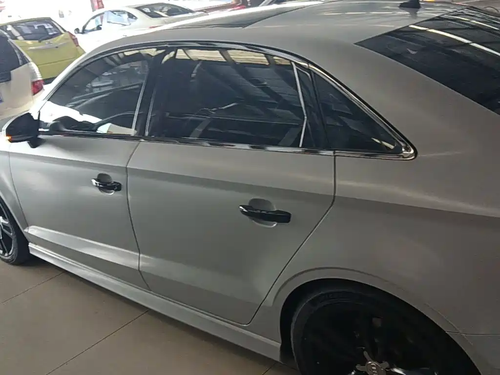 Photo 5 - Audi S3
