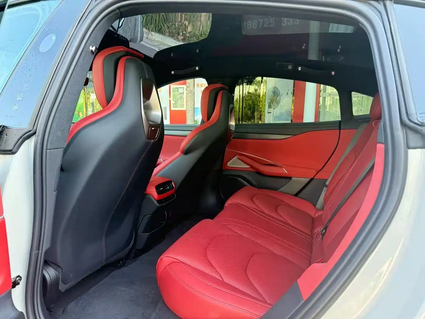 Xiaomi Auto Xiaomi SU7 2024 AWD Extended Range Advanced Smart Driving Max Edition фото 6