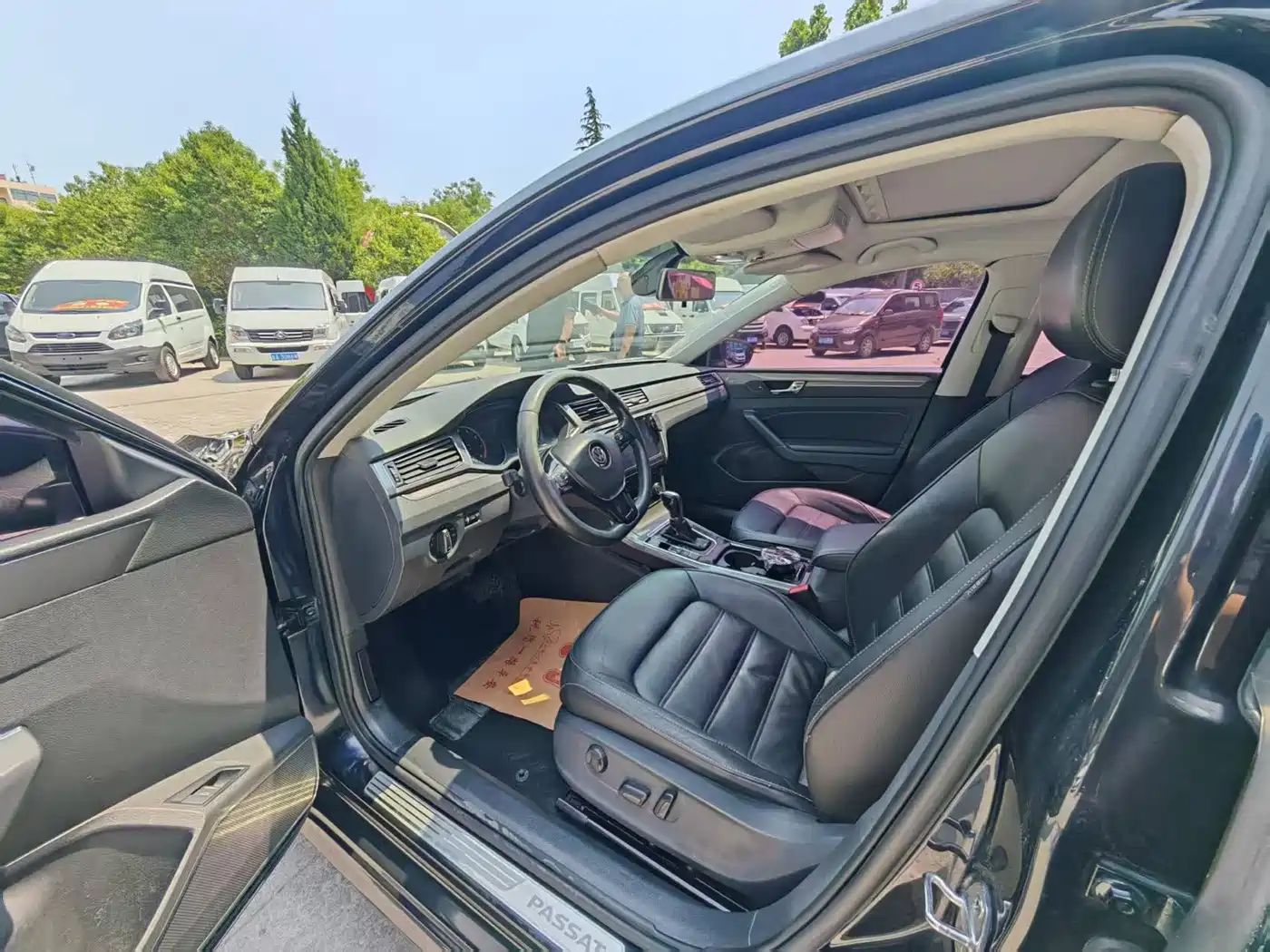 صورة 6 - Volkswagen Passat