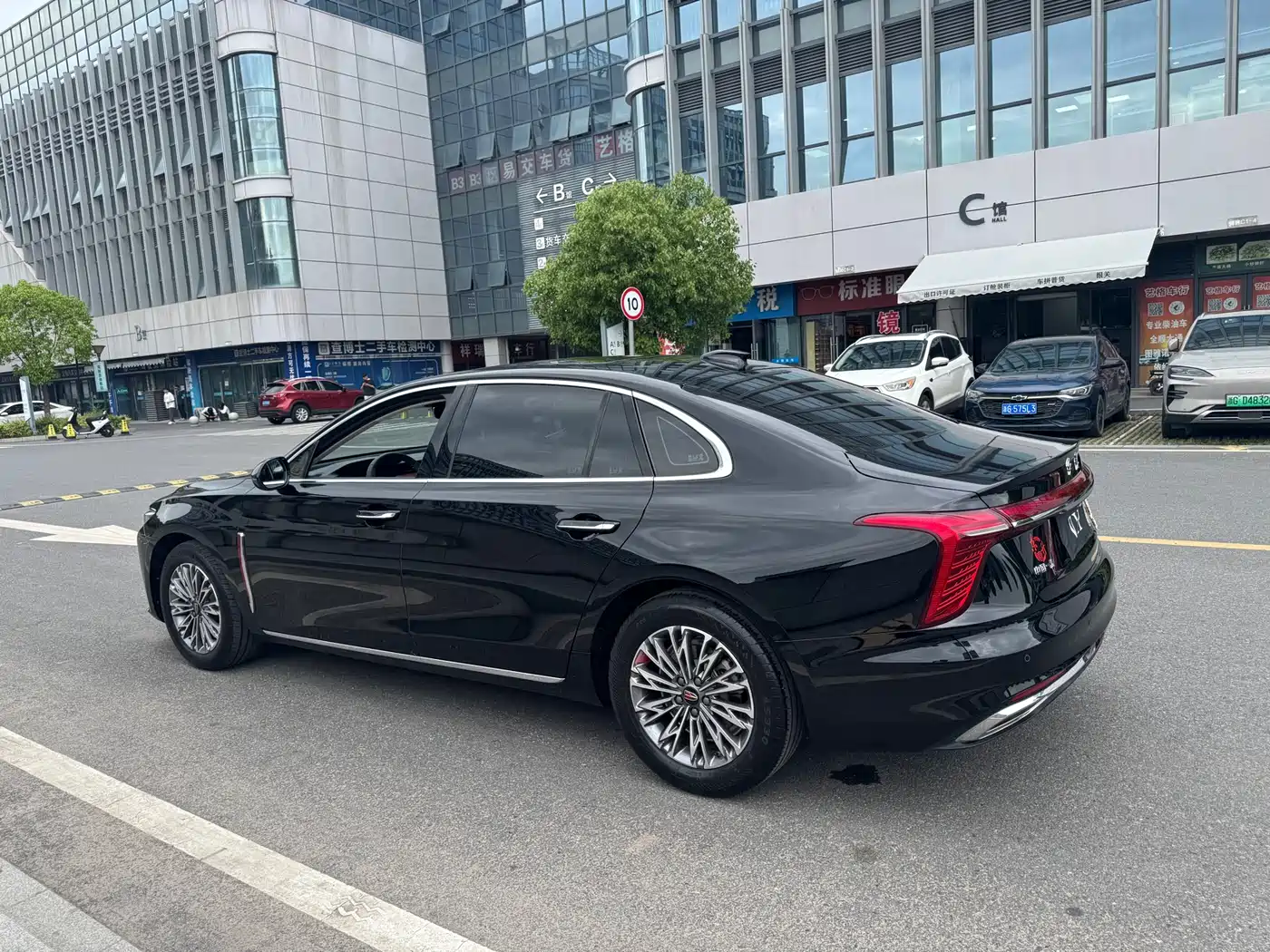 Hongqi H5 2024 2.0T Automatic Smart Connect Flag Enjoy Edition фото 7