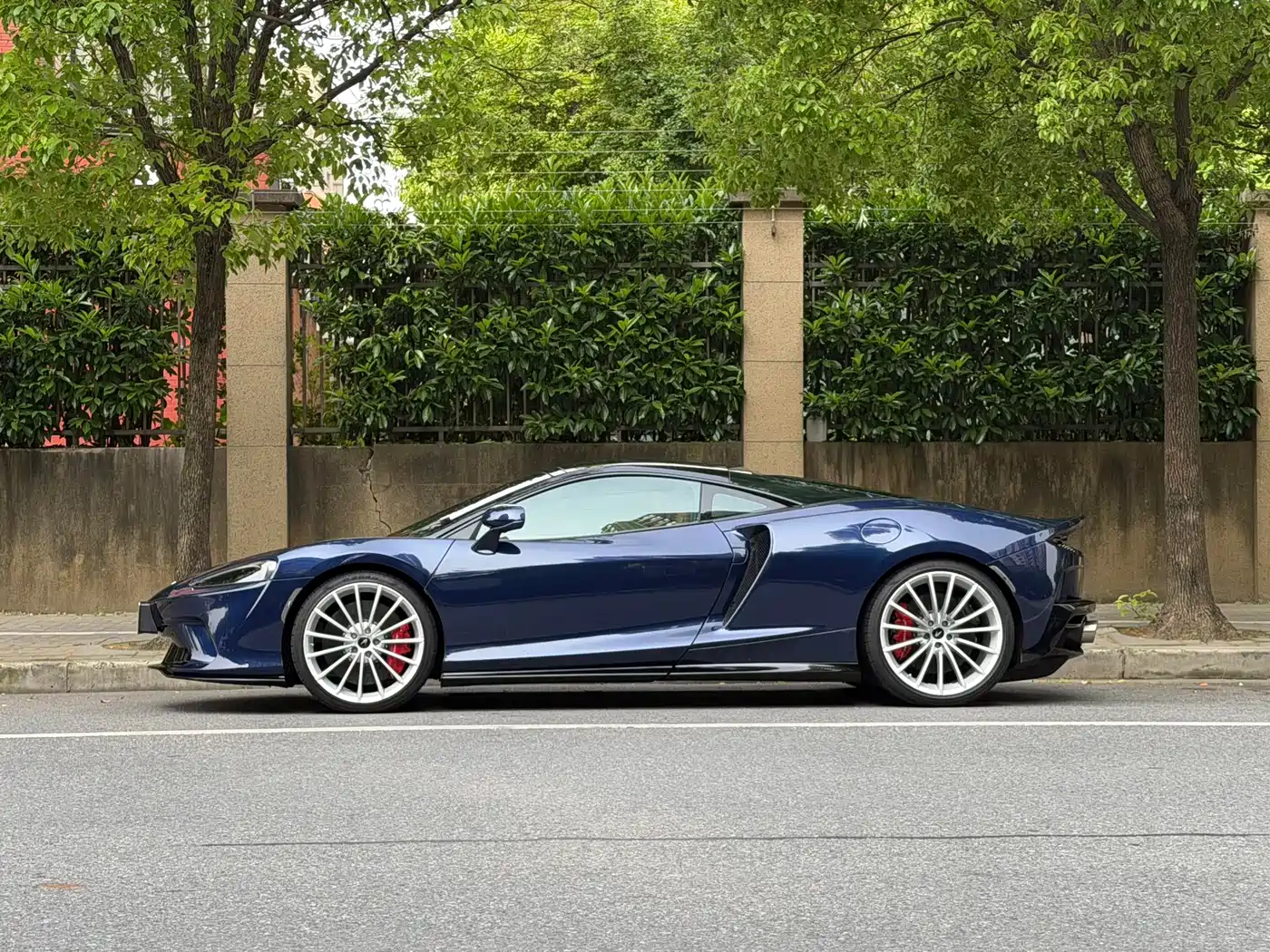 McLaren GT 2023 4.0T Standard Model фото 4