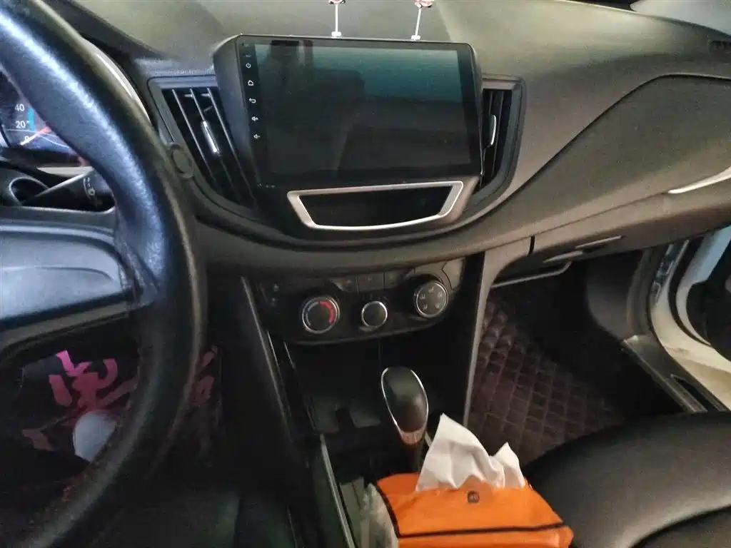 Chevrolet Cavalier 2018 320 Auto Enjoy Sunroof Edition фото 6