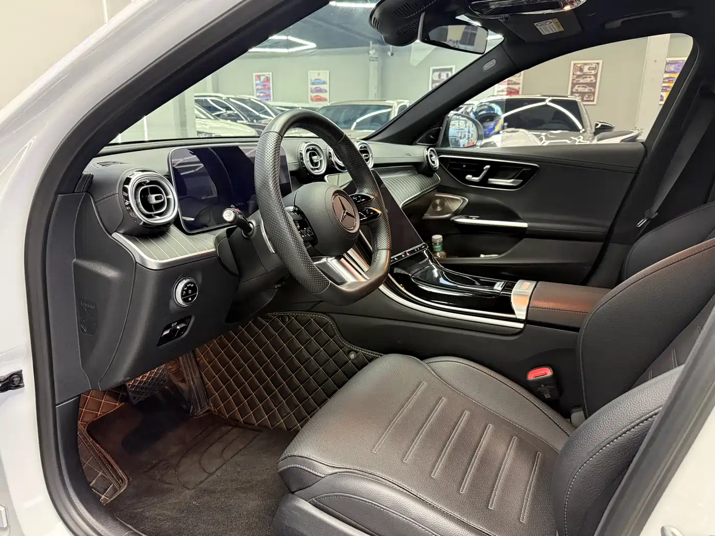 Mercedes-Benz C-Class 2023 C 260 L Night Edition Sport фото 7