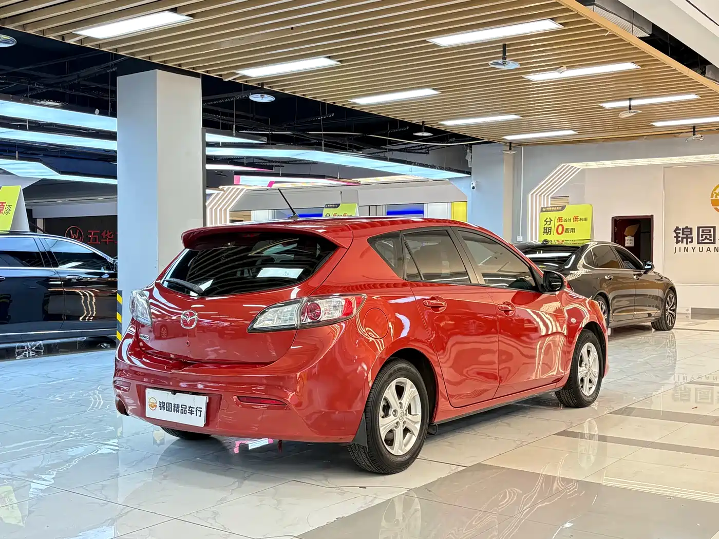Mazda Mazda3 (Import) 2010 Hatchback 1.6 Automatic Luxury фото 5