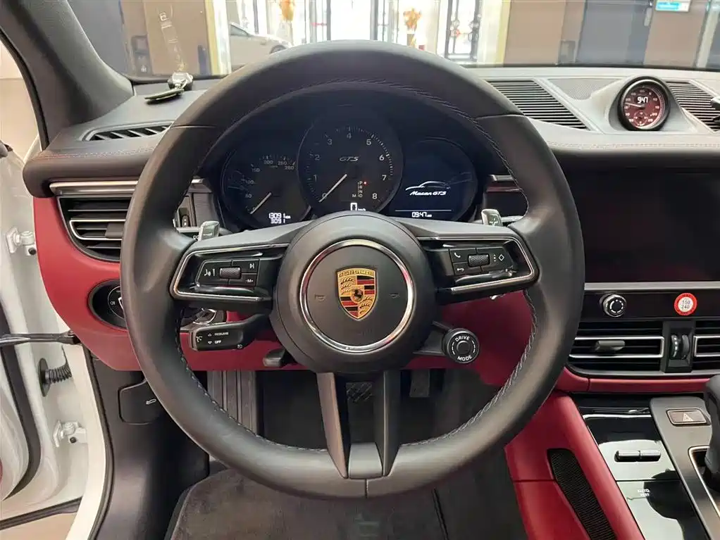 Porsche Macan 2023 Macan GTS 2.9T фото 9