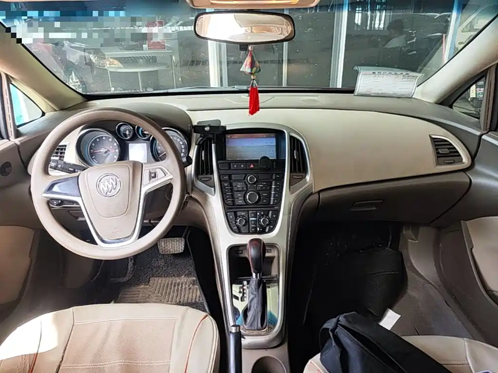 Buick Excelle 2013 GT 1.6L Automatic Fashion Edition фото 10