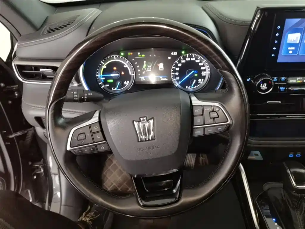 Toyota Crown Kluger 2021 2.5L HEV 4WD Luxury фото 11