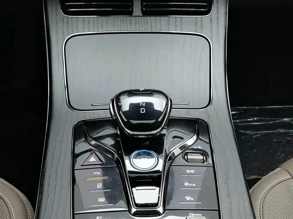 BYD Han 2023 DM-i Champion Edition 121KM Premium фото 13