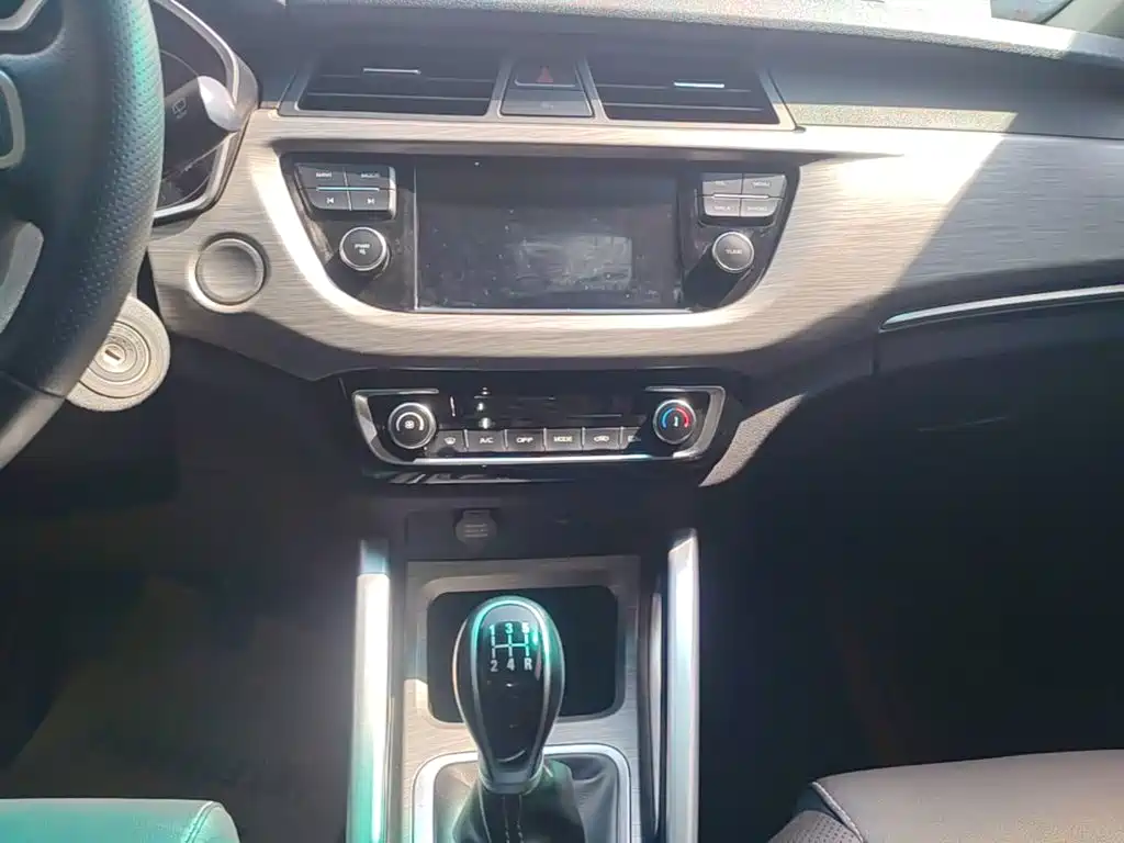 Geely Vision X3 2017 2017 1.5L Manual Elite