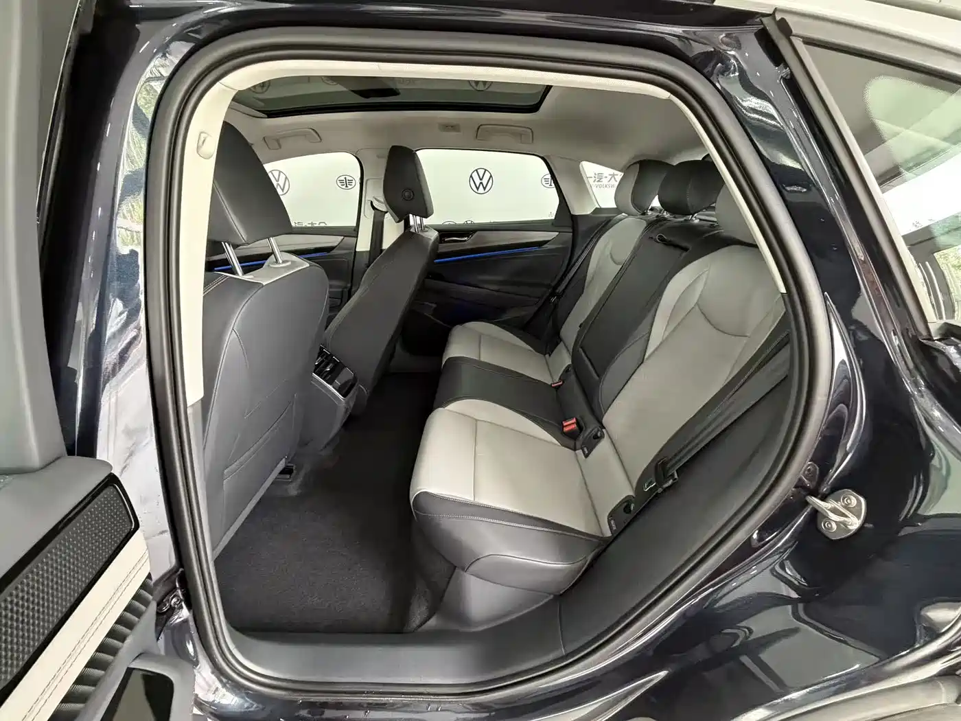 VOLKSWAGEN ID.7 VIZZION