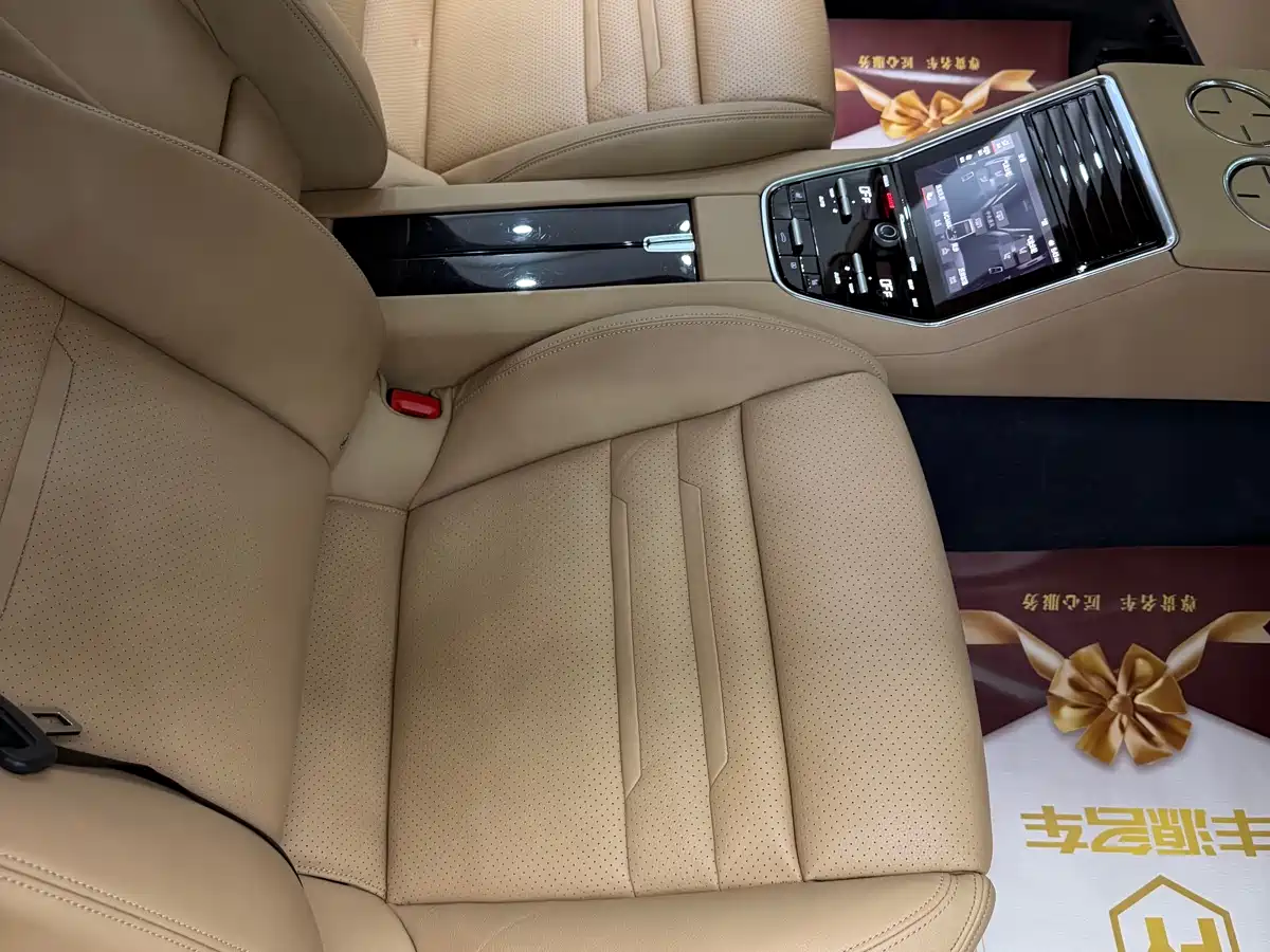 Porsche Panamera 2017 Panamera Executive Long Wheelbase 3.0T фото 12